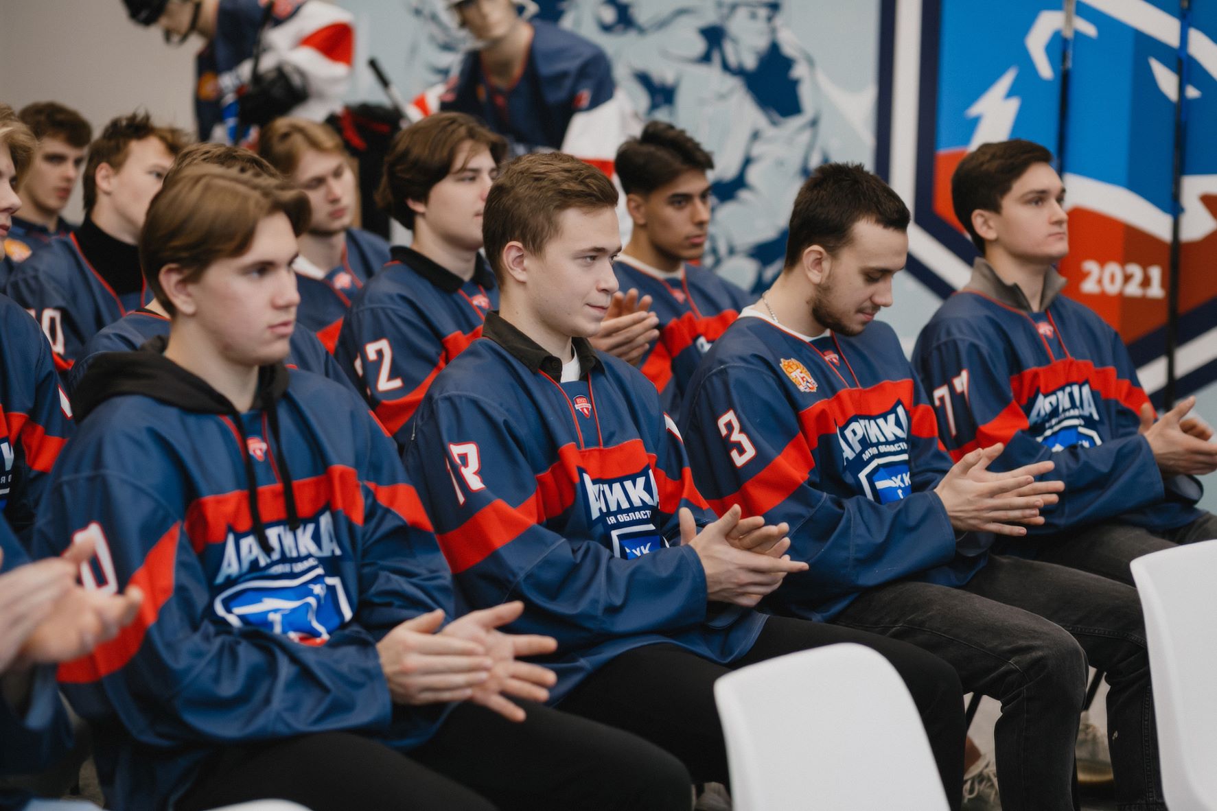 Мурманский хоккейный клуб «Арктика» готовится открыть серию домашних игр