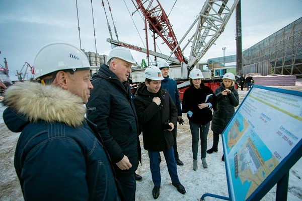 Губернатор Андрей Чибис оценил ход реконструкции причала № 2 АО «ММТП»