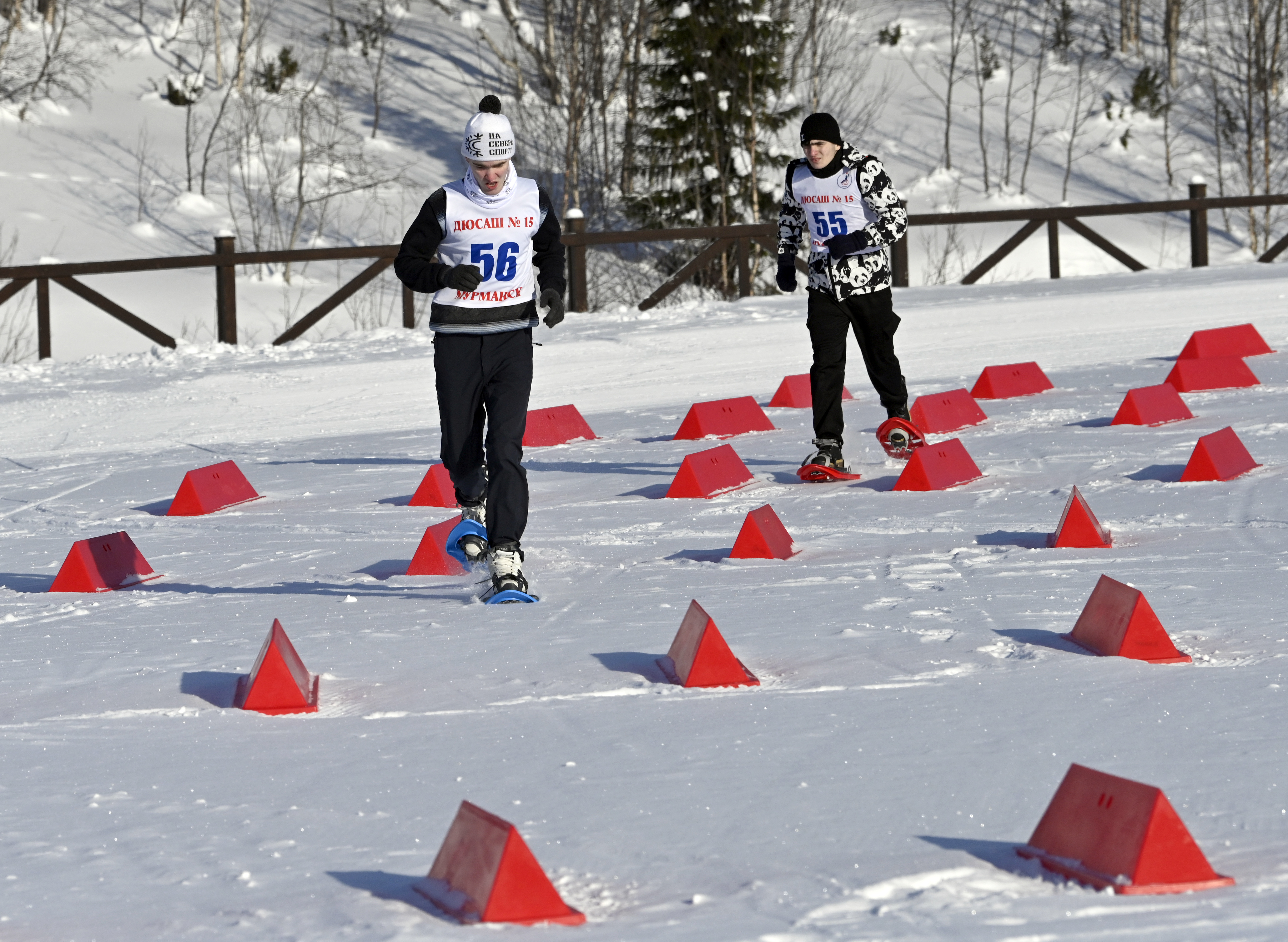 В Долине Уюта состоялись соревнования по снегоступингу и лыжным гонкам по программе Специальной Олимпиады