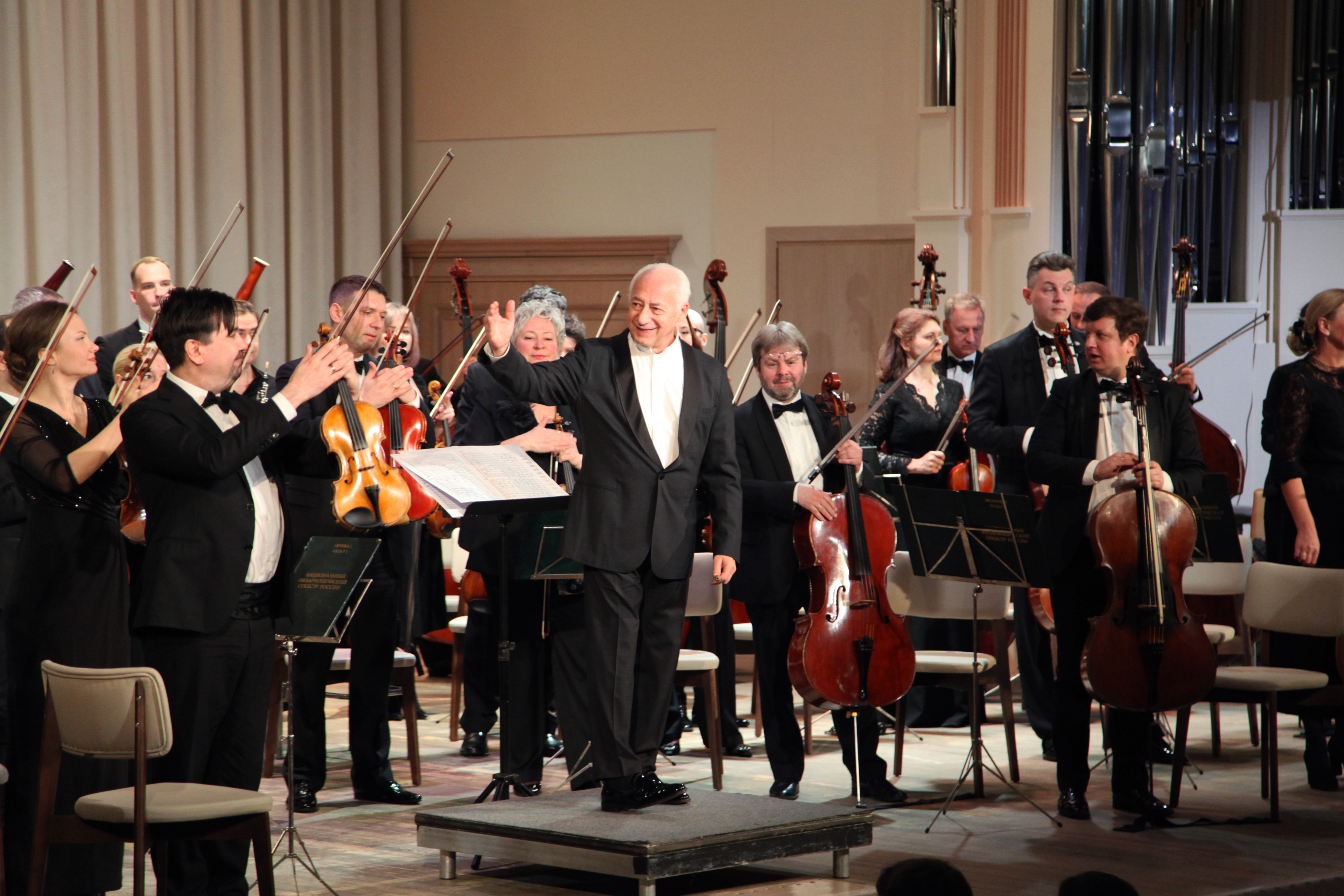 Национальный филармонический оркестр России начал гастрольный тур по Мурманской области