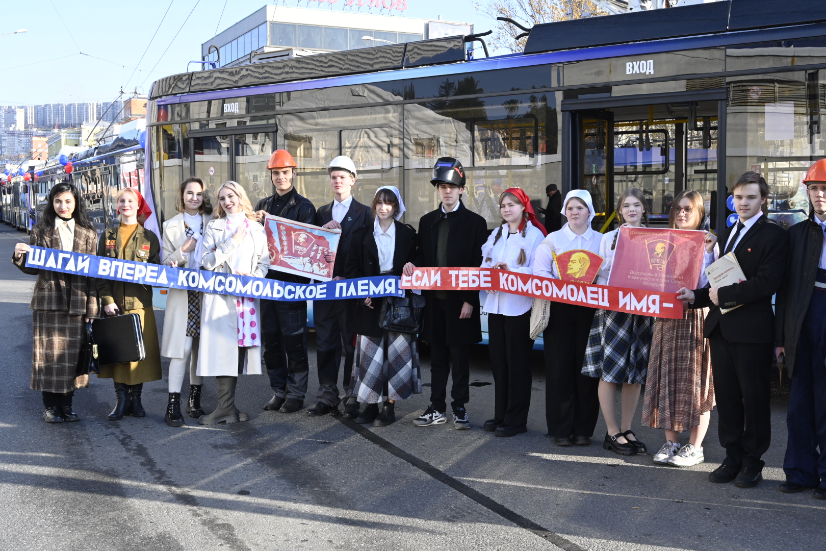 В Мурманске в День города на маршруты вышли 30 новых троллейбусов