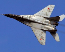 По факту крушения под Астраханью самолета МиГ-29 возбуждено уголовное дело